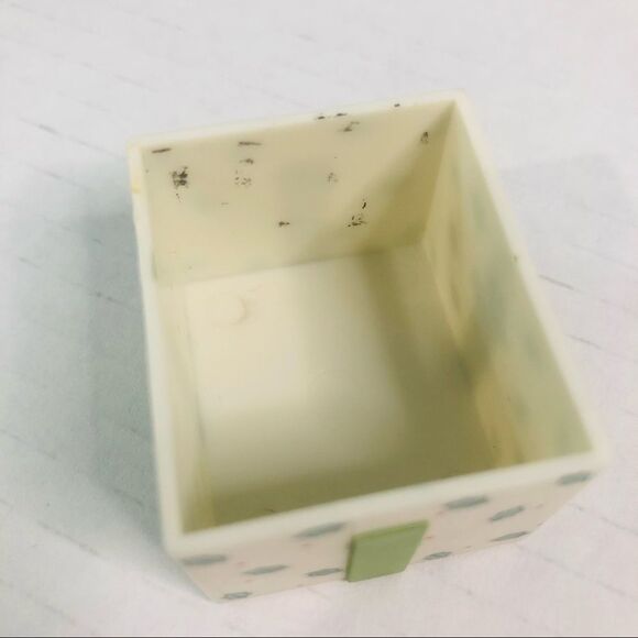 precious moments miniature green holly leaf pattern christmas box lid and tag - Picture 8 of 8